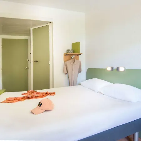 Ibis Budget Aix En Provence Est Le Canet 메이헤이유